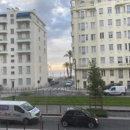 Apartmán Spacious 2 Bedroom 1 Block From Beaches - And The Tram